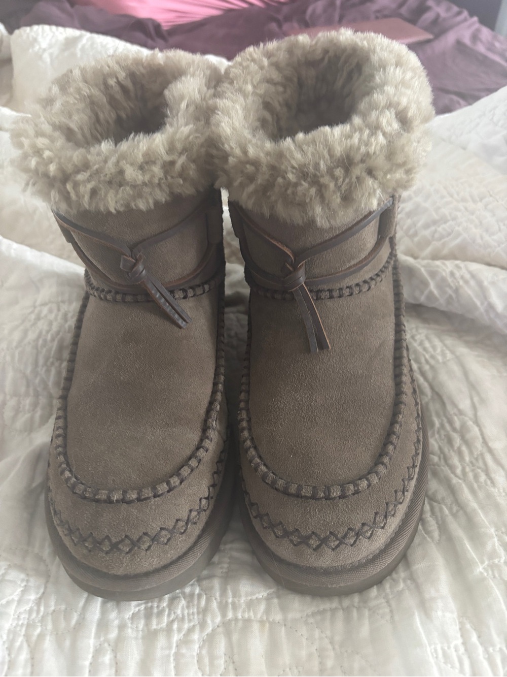 EUC Ugg Classic Mini Alpine Boots Hickory Sz 9